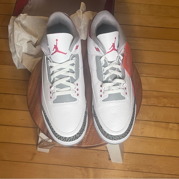 Have multiple pairs and probably won’t need this pair - Picture 4 of 4